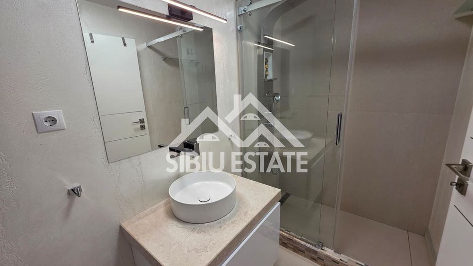 Apartament 4 camere cu terasa si pod, mobilat utilat - Poză 8