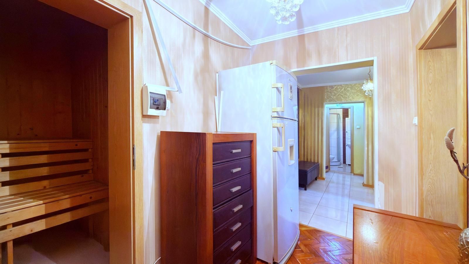 Apartament elegant cu saună proprie - Calea Mosilor 5/8 bloc 1980 - Poză 13