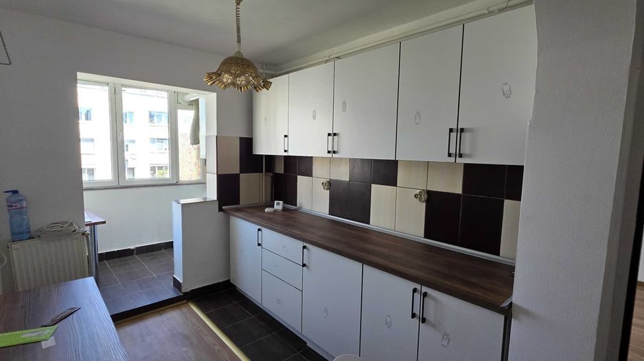 Vanzare Apartament 3 cam, etaj 7, bl anvelopat, 2 lifturi, centrala, Margeanului - Poză 2