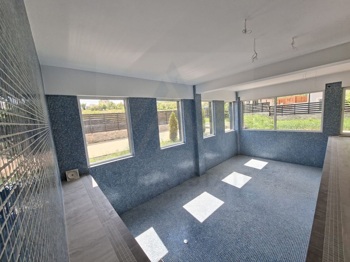 Casă moderna 229 mp utili garaj  piscina terasa balcon Cisnadioara - Poză 25