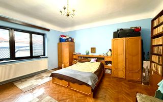 3 camere/ ultracentral / posibilitate mansardare - Poză 5