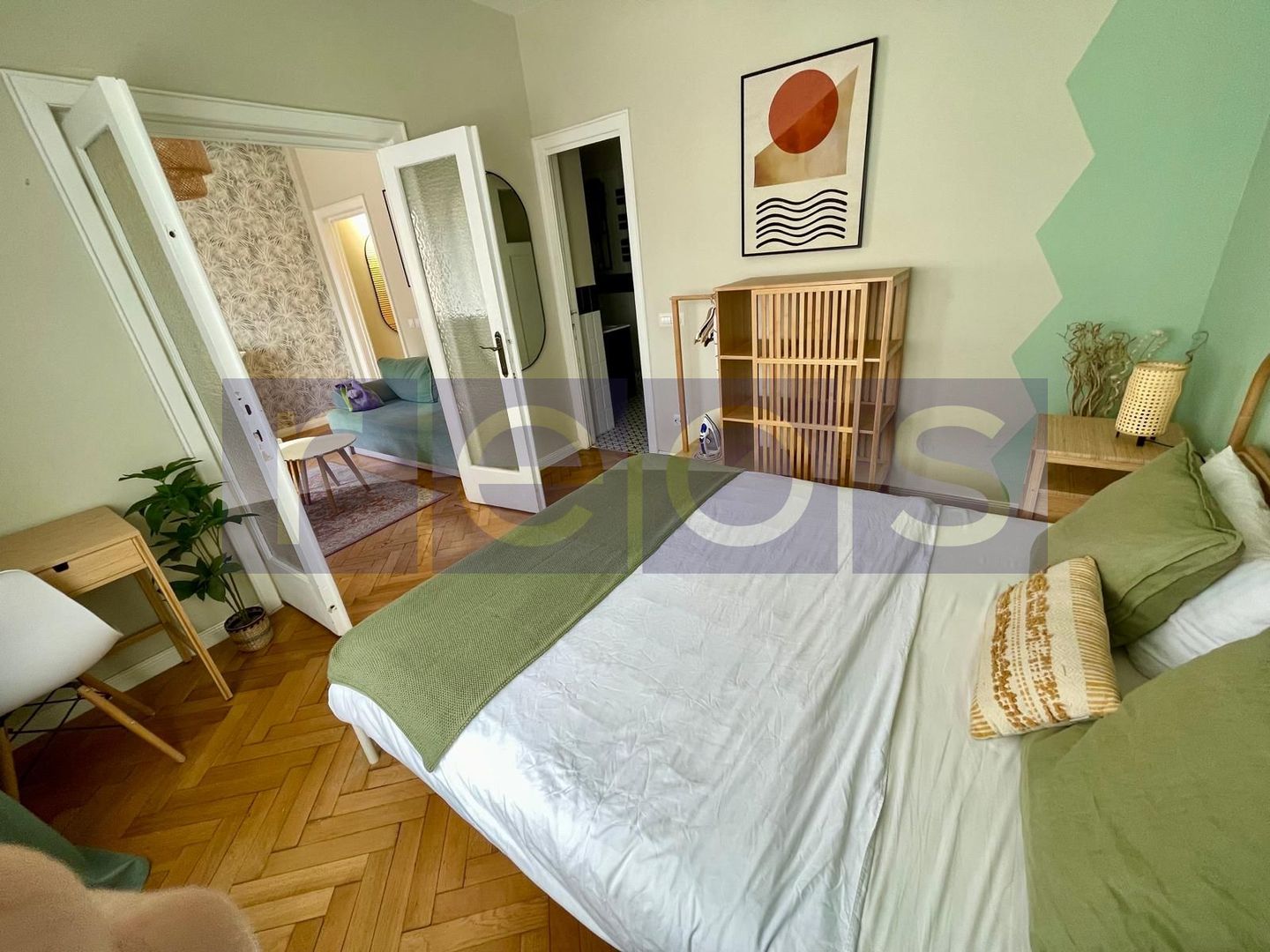 VANZARE APARTAMENT BOEM 2 CAMERE 50MP ULTRACENTRALA TERASA PANORAMICA - Poză 9
