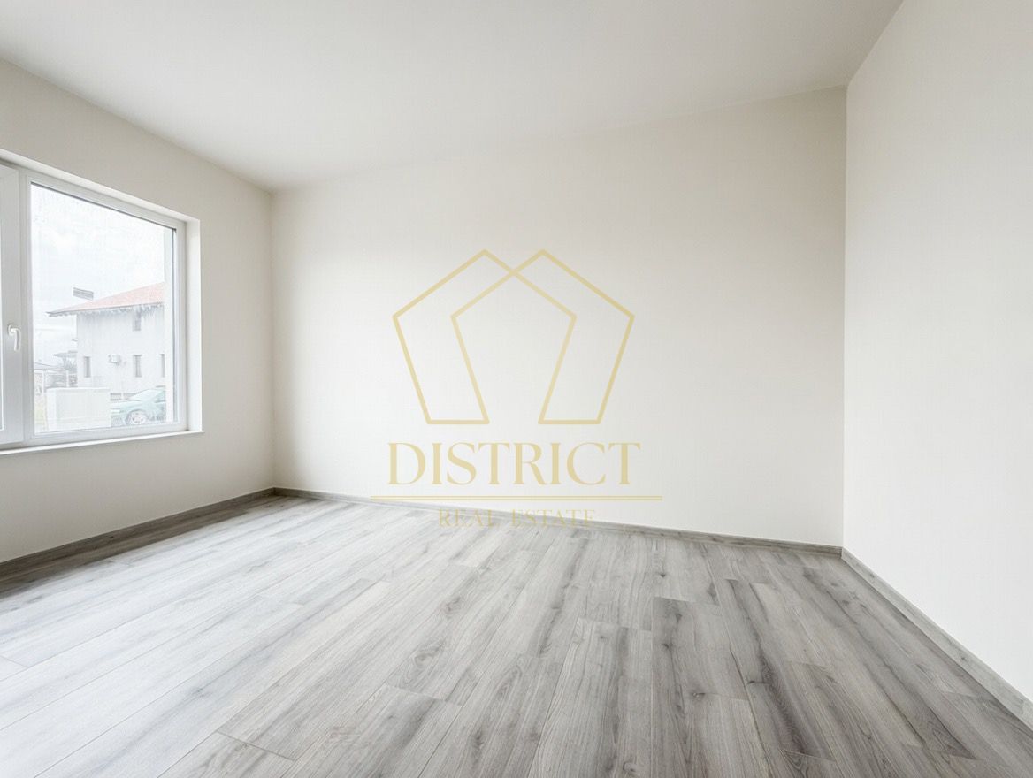 Duplex despartit prin camera tehnica, 5 camere, asfalt | Giarmata Vii - Poză 4