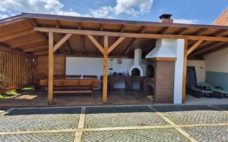 Casă spațioasă cu 5 camere I 1.000 mp teren I Rășinari I Sibiu - Poză 3