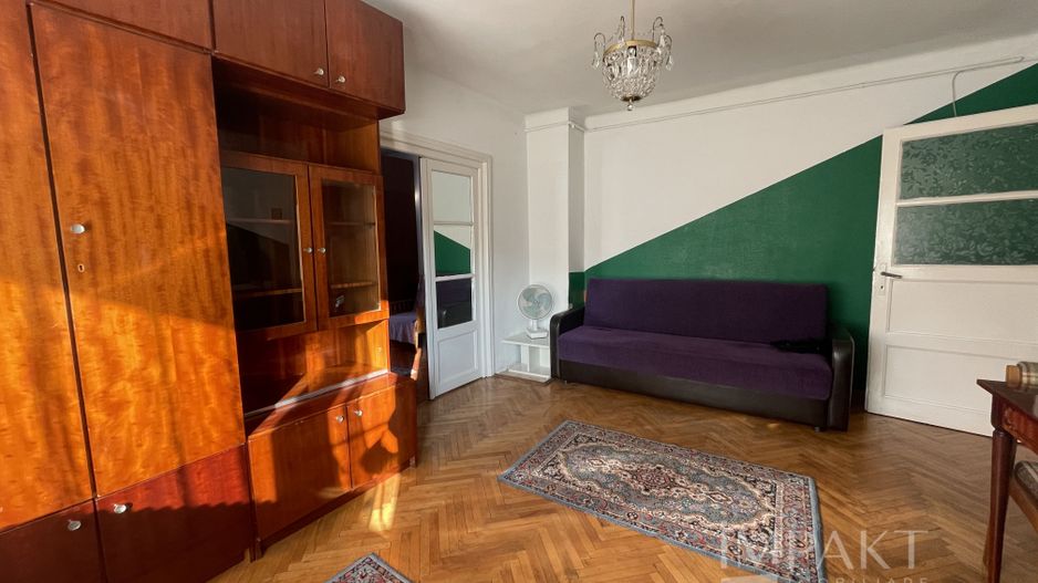 Apartament cu 2 camere in zona centrală - Poză 4