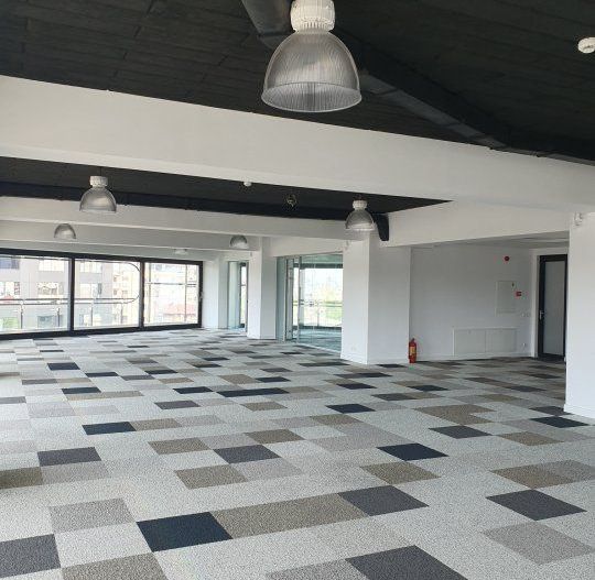 Spatiu office in cladire de birouri - Poză 6