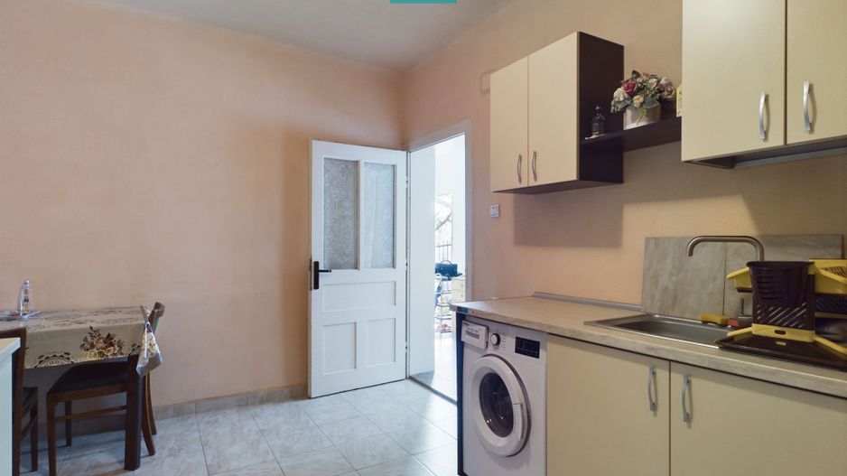 Casă la cheie în Secusigiu - Poză 6