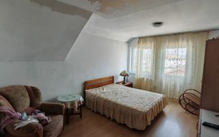 Vila P+E Bartolomeu,4 camere,4 bai,curte,garaj. - Poză 7