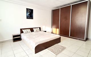 Oferim spre inchiriere casa spatioasa cu 2 camere, Zona Soarelui,cartier privat - Poză 1