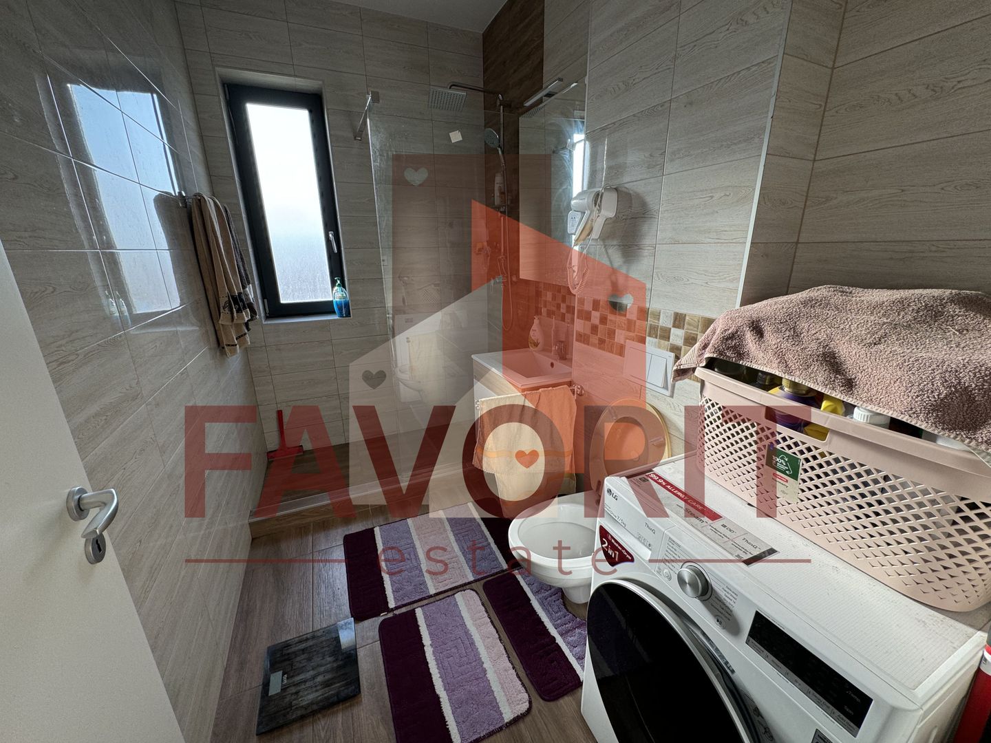 Terasa generoasa. Modern amenajat. - Poză 9