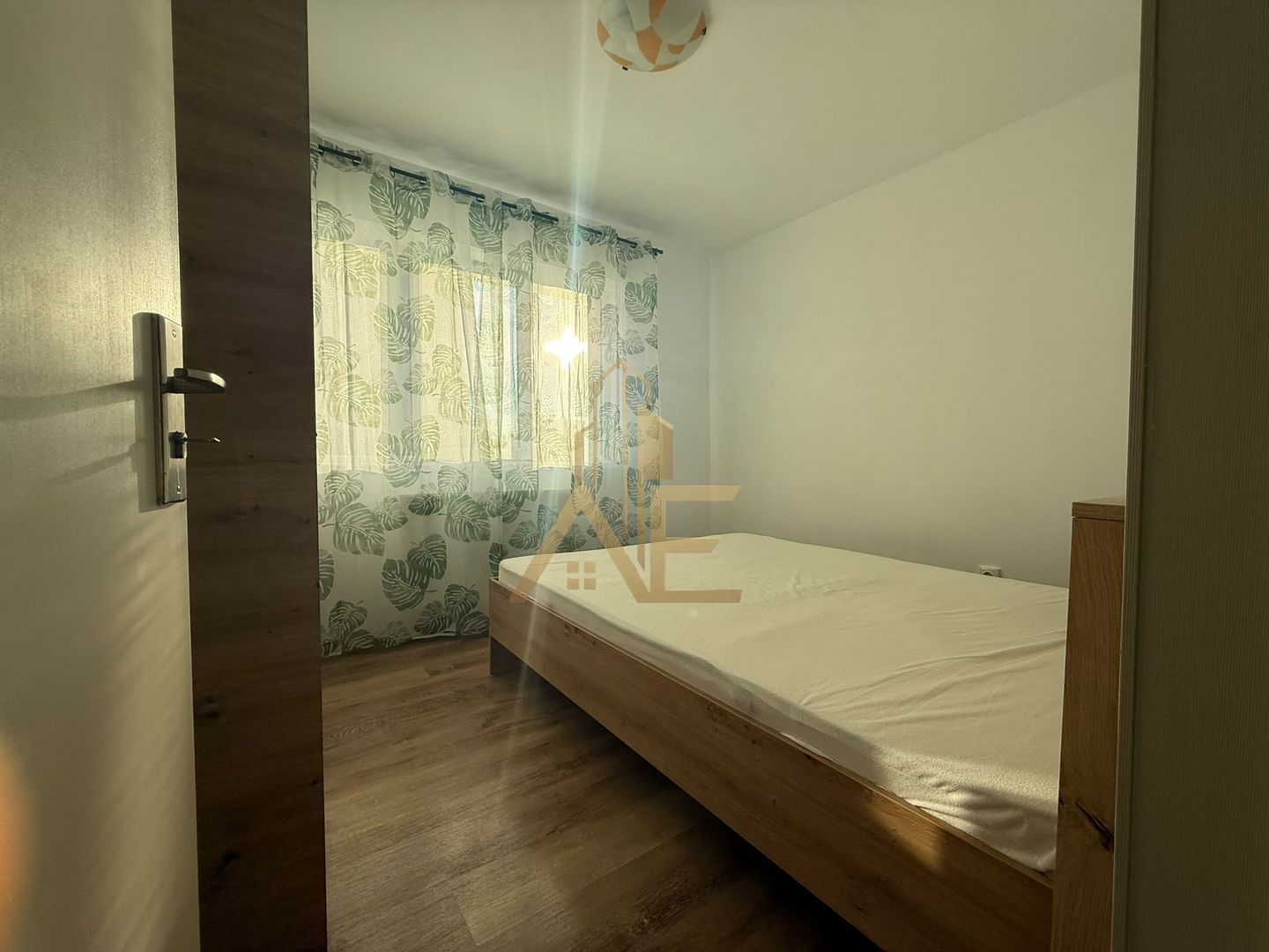Apartament 2 camere decomandat de închiriat – Str. Narciselor nr. 7 - Poză 4
