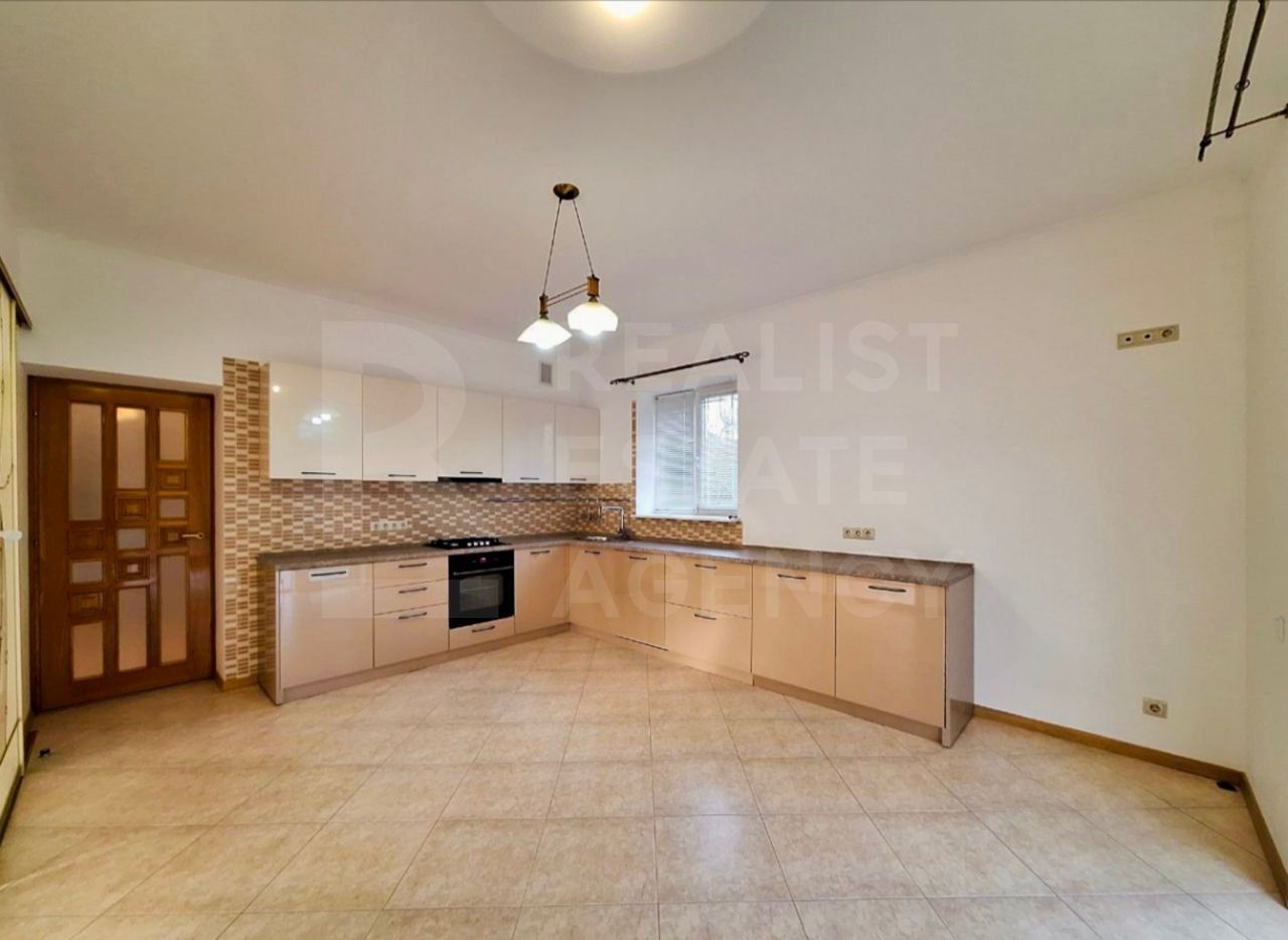 Chirie, casă, 2 nivele, 5 camere, strada  Anton Ablov, Telecentru - Poză 4