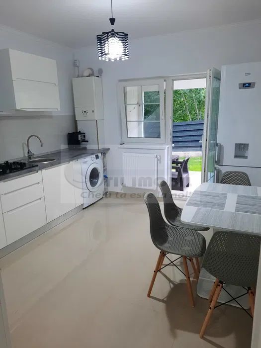 Vila langa Primaria Miroslava LUX 950 euro - Poză 4
