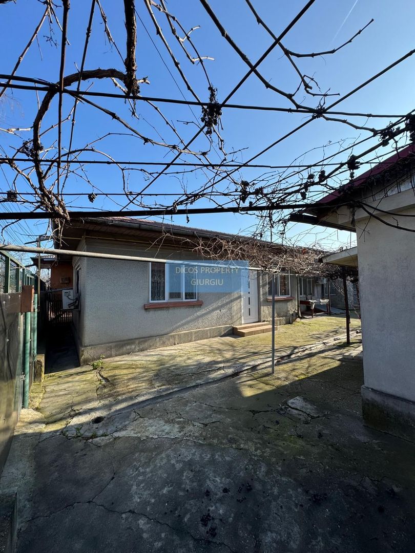 De Vânzare - Casă, Strada Griviței - Poză 18