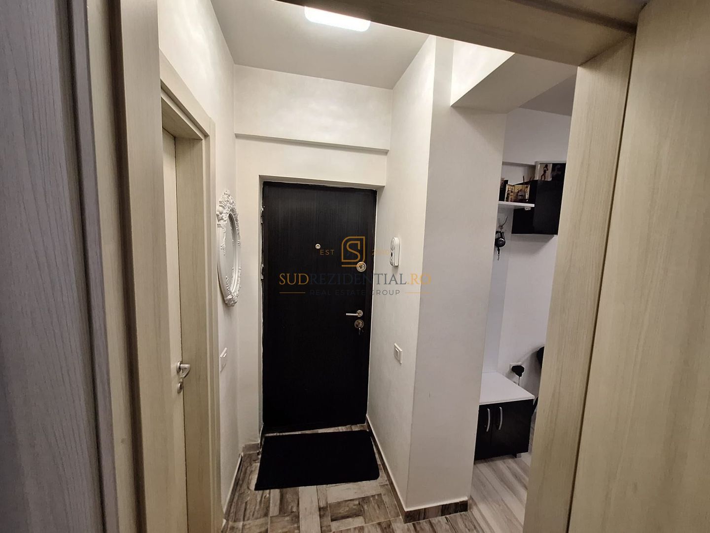 Apartament decomandat cu 2 camere de vanzare, zona Grand Arena Mall - Poză 9