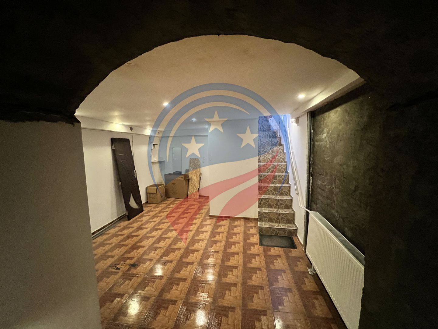 Spațiu comercial central de închiriat - Poză 6