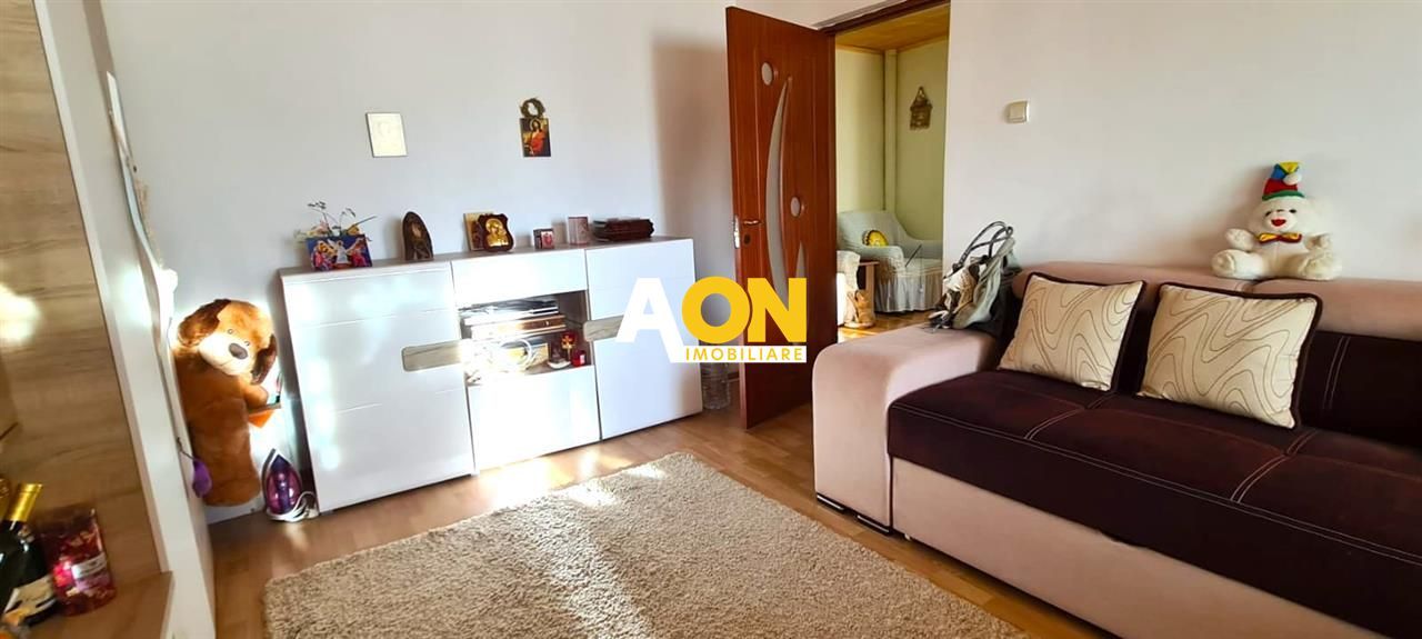 Apartament de vanzare, 3 Camere, Zona Ampoi 2 - Poză 2