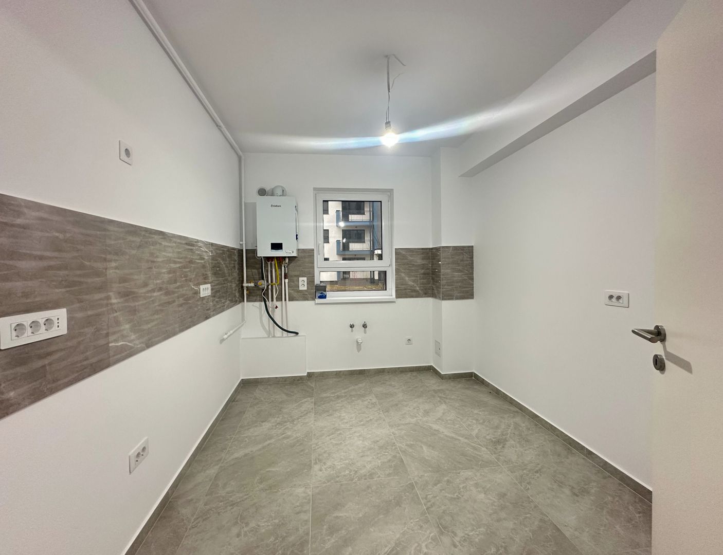 Inchiriere apartament nemobilat Casa Nobel Lângă Coresi - Poză 13