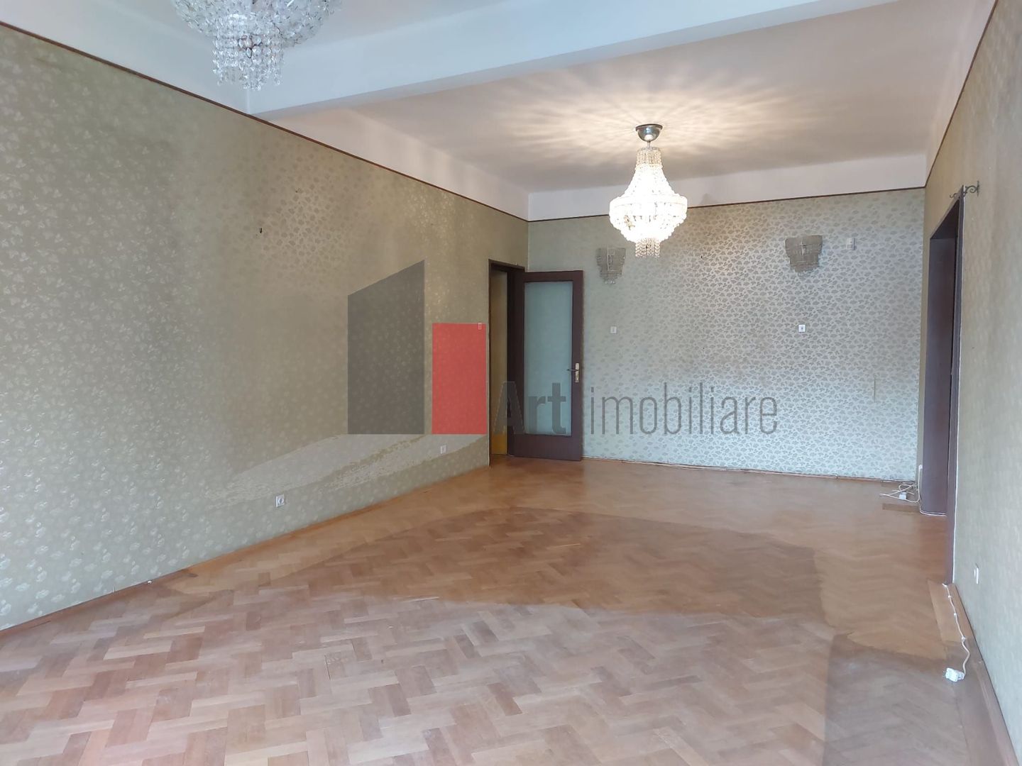 Apartamentul "BEQUEM",  180 mp suprafata totala, CONSOLIDAT, GARAJ IN ACTE, BOXE - Poză 5