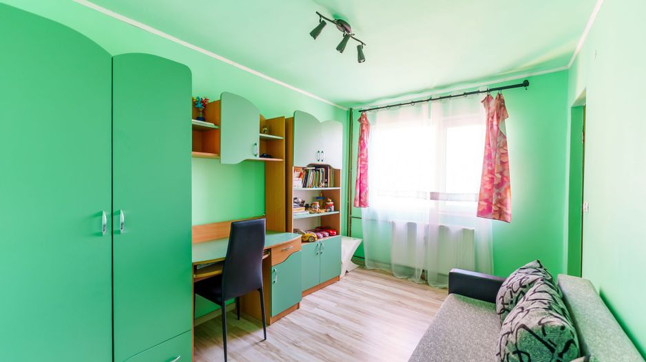 Apartament cu 3 camere zona Fortuna - Poză 3