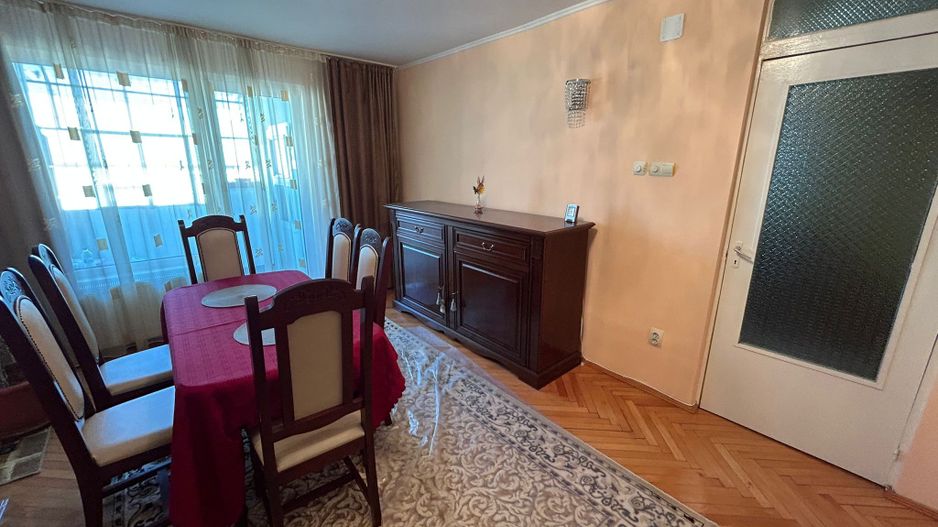 Apartament 3 camere, decomandat - Cugir - Poză 9