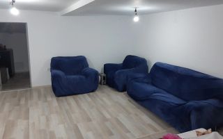 Casă complet renovată și utilată, sat Prisacani - Poză 7