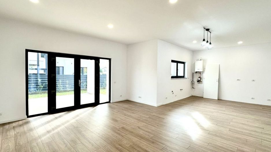 Vilă spațioasă. stil mediteranean, în Corbeanca, finisaje Premium - Poză 4