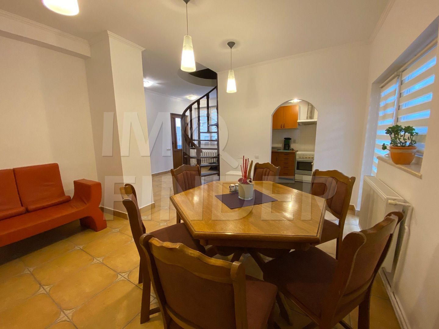 Inchiriere casa 4 camere, zona Centru/Andrei Muresanu - Poză 6