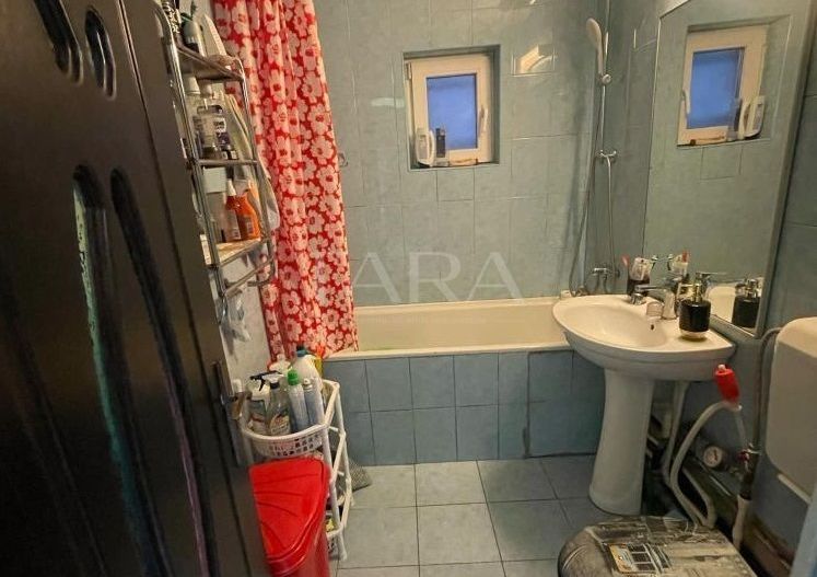 Apartament cu 3 camere în Baciu - Poză 6