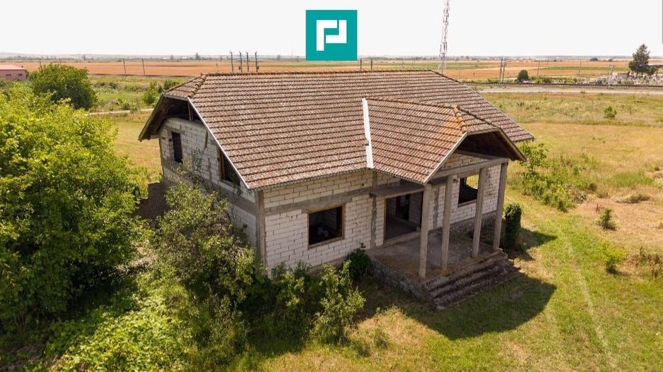 Casă impunătoare în Păuliş - Poză 4