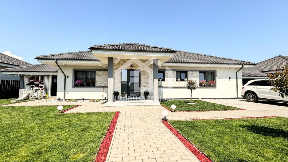 Casa individuala 4 camere, La Cheie, 112mp, Teren 500mp,  Km 17-Jucu - Poză 1