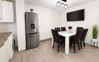 Duplex Spațios cu 3 Dormitoare și Curte Amenajată | - Poză 4