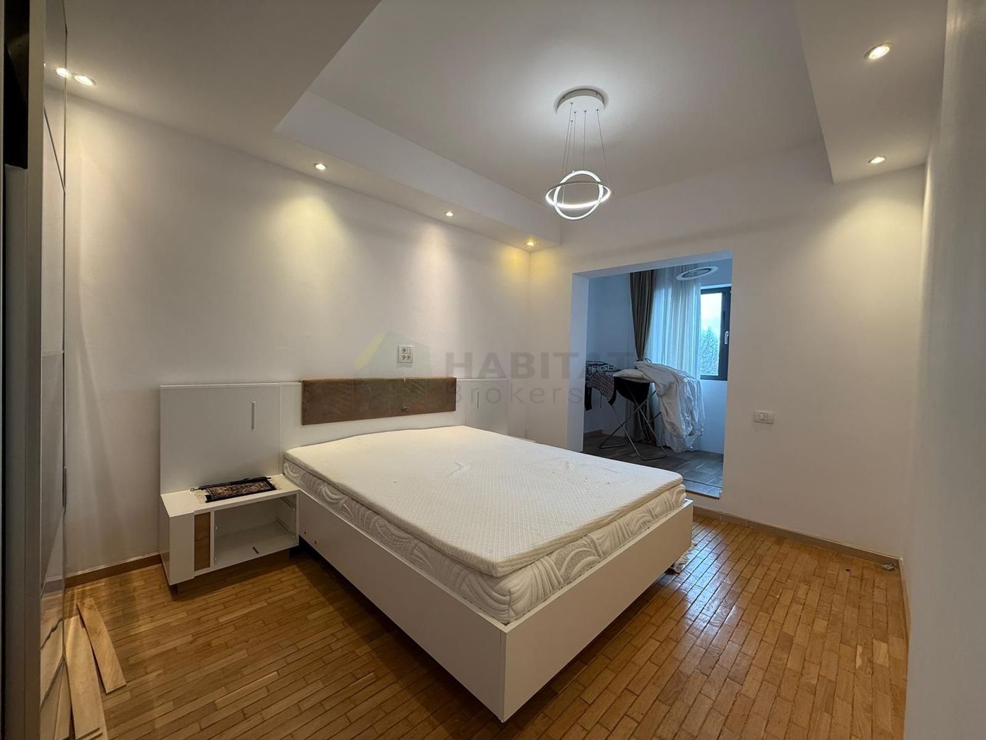 Casă  de inchiriat 4 camere, mobilată lux, curte 70 mp – Cosmopolis - Poză 7