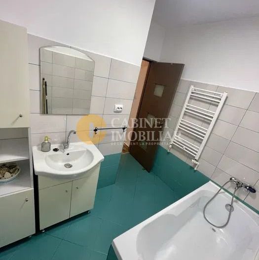1 CAMERA DECOMANDAT-- CURTE PROPRIE 30MP-- LAC REDIU - Poză 6