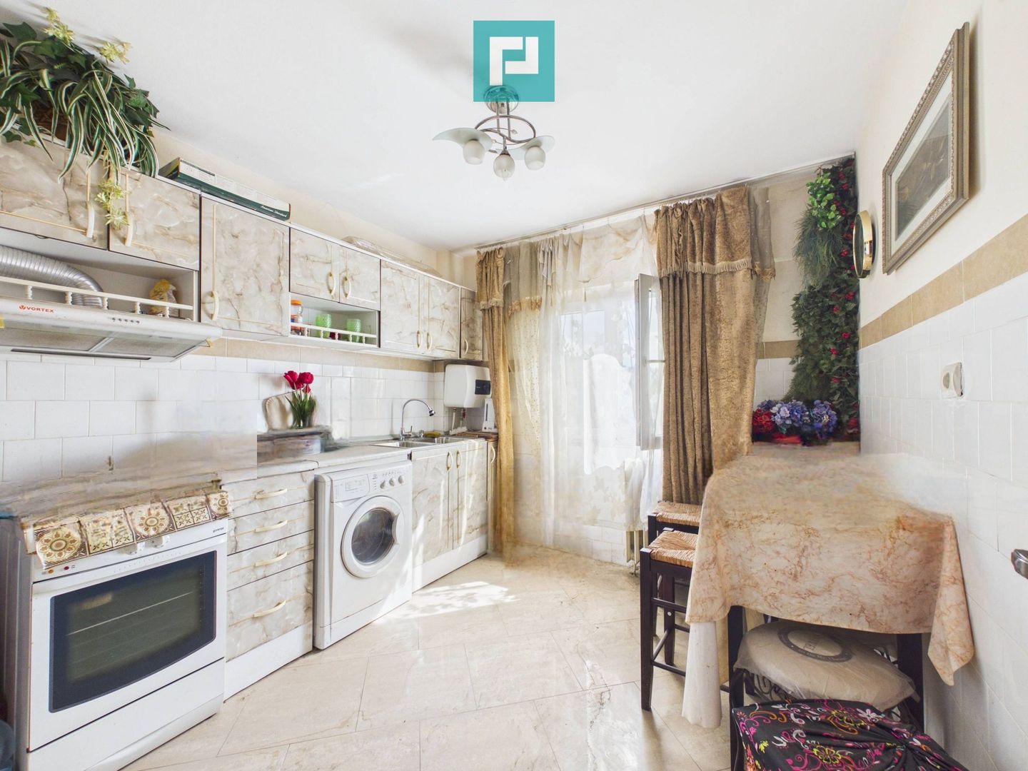 Apartament cu 3 camere, în orașul Sebiș, Arad - Poză 5
