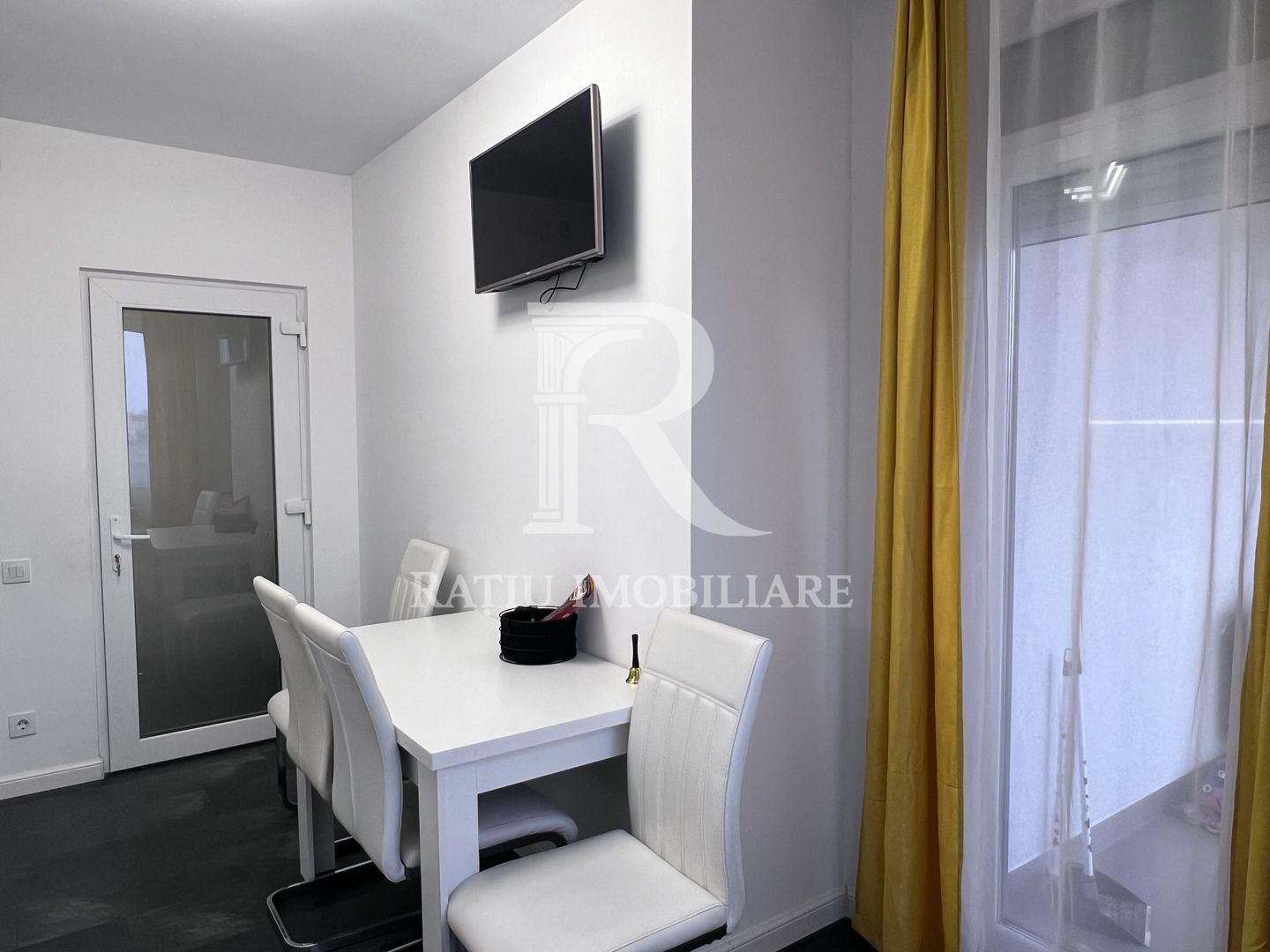 Apartament Exclusivist cu Suită Matrimonială | Parcare | ARED | Oradea - Poză 6