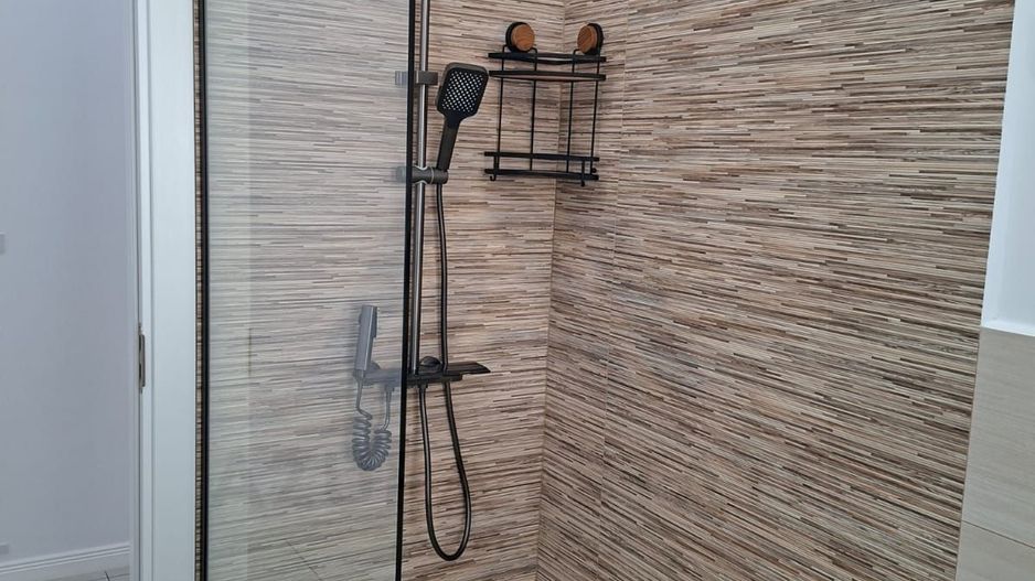 Penthouse cu terasa generoasa 53 mp prima inchiriere Calea Surii Mici - Poză 13