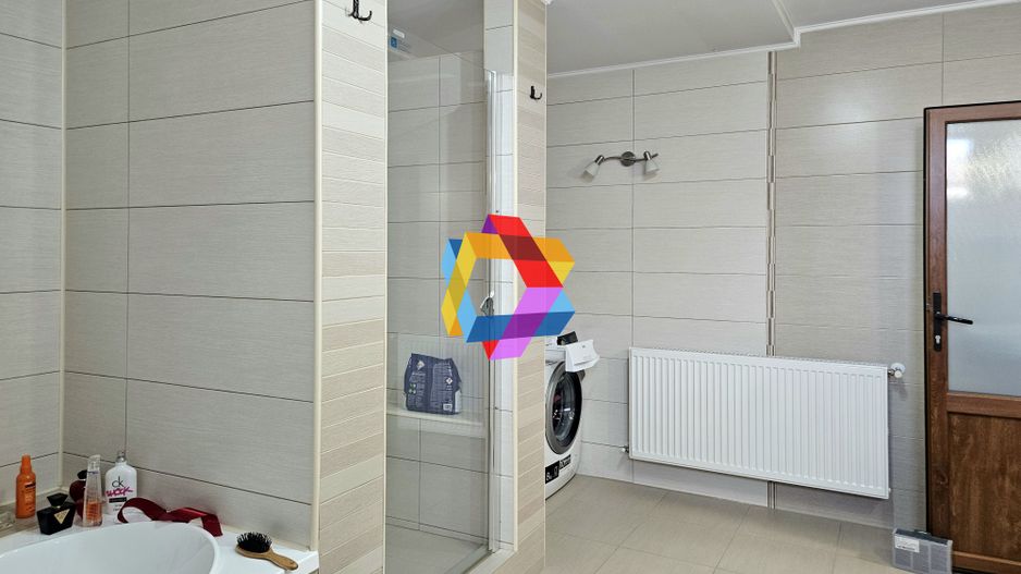 Casă plus Spațiu comercial  741 mp, Teren 906 mp Brasov - zona Blumana - Poză 31