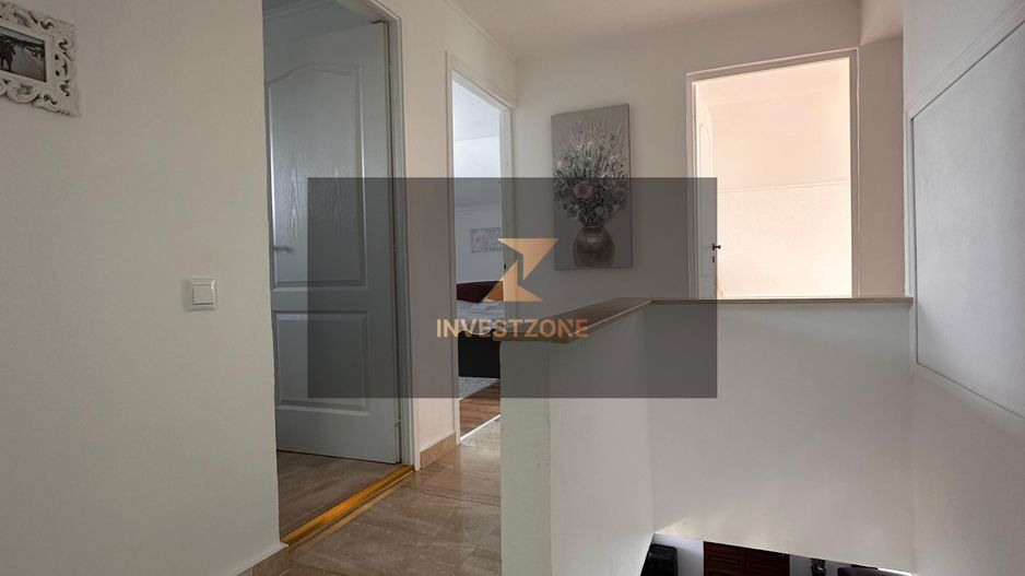 Casa de vanzare in cartierul Grigorescu/Oradea - Poză 9