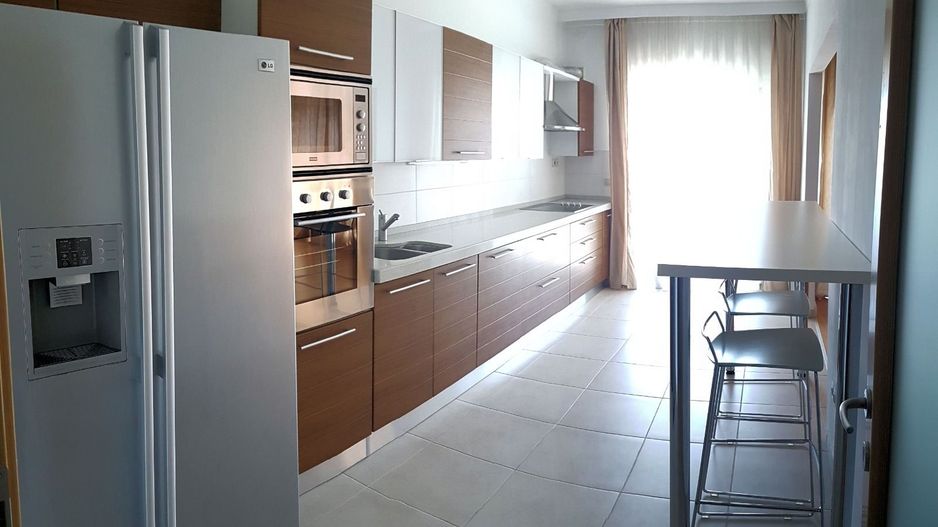 Apartament 3 camere de închiriat cu vedere la lacul Tei - Poză 9