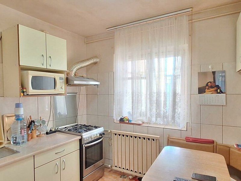 Apartament 3 camere decomandat 2 bai Bloc 1986 Apusului-str. Alesd - Poză 6