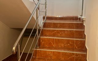 Vila S+P+1+M Lapus, str Paunitei - Poză 3