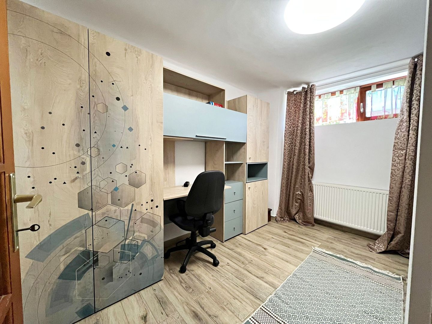 Apartament cu 2 camere de inchiriat zona Decebal, Oradea - Poză 1