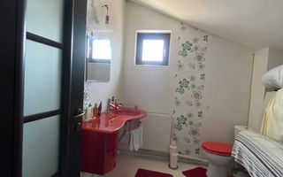 CASA DEOSEBITA APROAPE DE PROMENADA IN EUROCARTIER - Poză 11