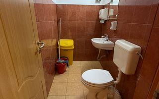 Apartament de vanzare 2 camere , etaj 1 - zona Piata Revolutiei - Poză 7