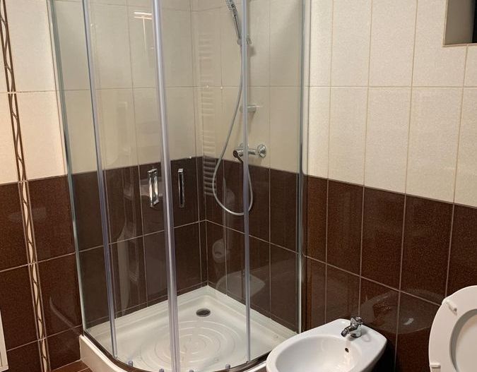 Apartament luminos, mobilat complet, centrala, etaj 1, Baba Novac, IOR - Poză 10