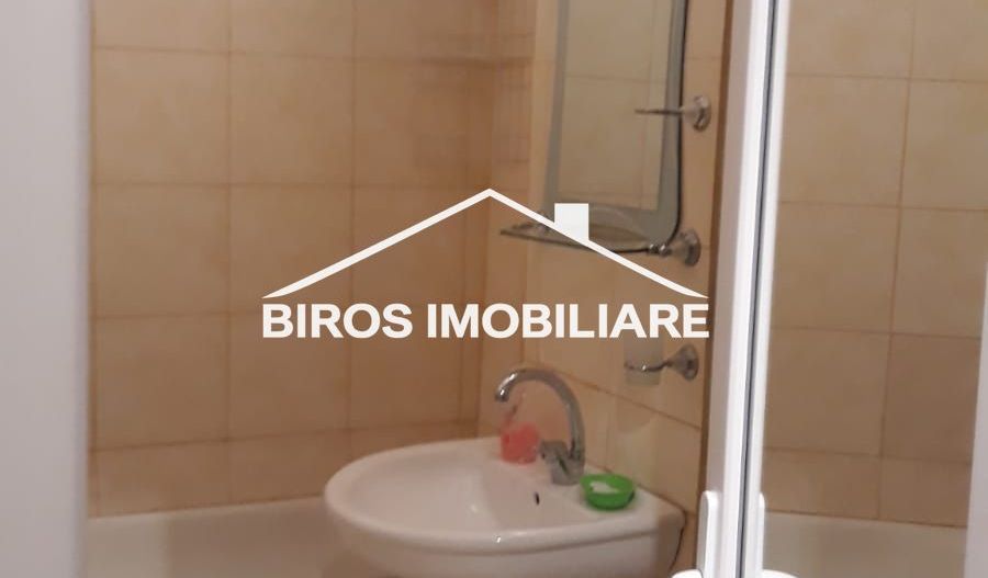 Garsoniera decomandata 37 mp 1 Mai - Spital - Poză 4