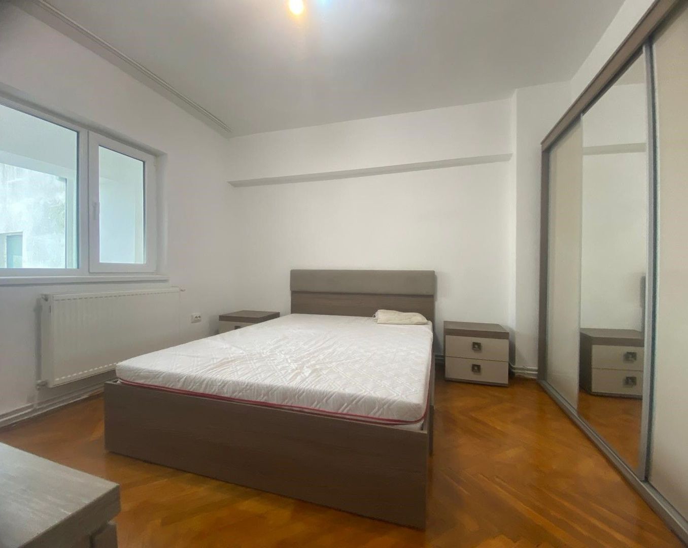 Închiriere apartament cu 4 camere, spatiu generos– Centru, Târgoviște - Poză 3