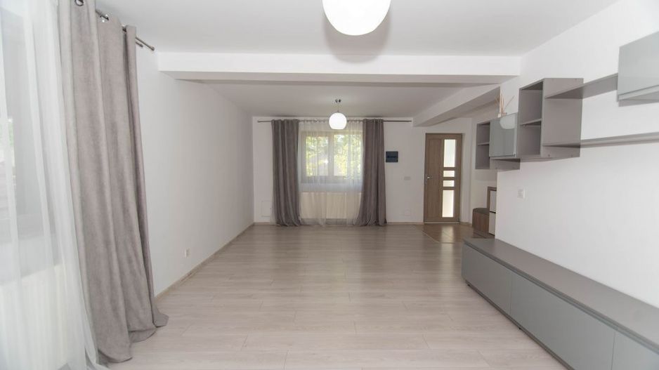 Casa cu 4 camere pe strada Campului, Pitesti - Poză 2