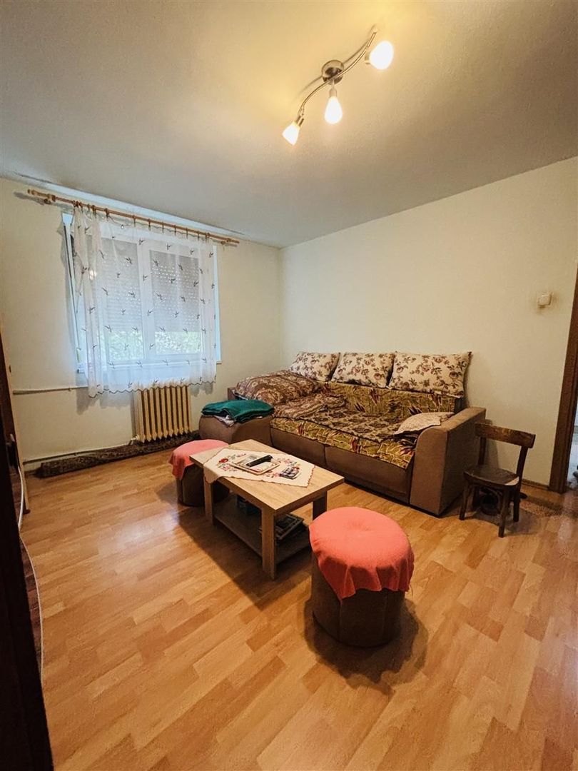 APARTAMENT CU 2 CAMERE SEMIDECOMANDAT ZONA CANTEMIR - Poză 3